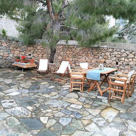 Pine Trees And Sea View Houses In Hydra - Daphne, Chloe, Myrto, Eleni 客房 照片
