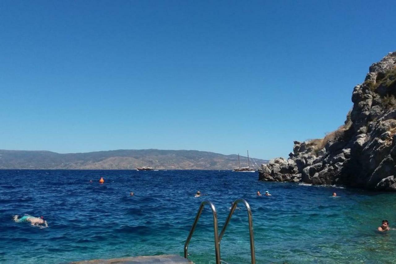 Pine Trees And Sea View Houses In Hydra - Daphne, Chloe, Myrto, Eleni 外观 照片